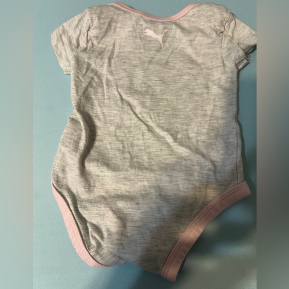Baby girl PUMA onesies —set of four— - Picture 2 of 13